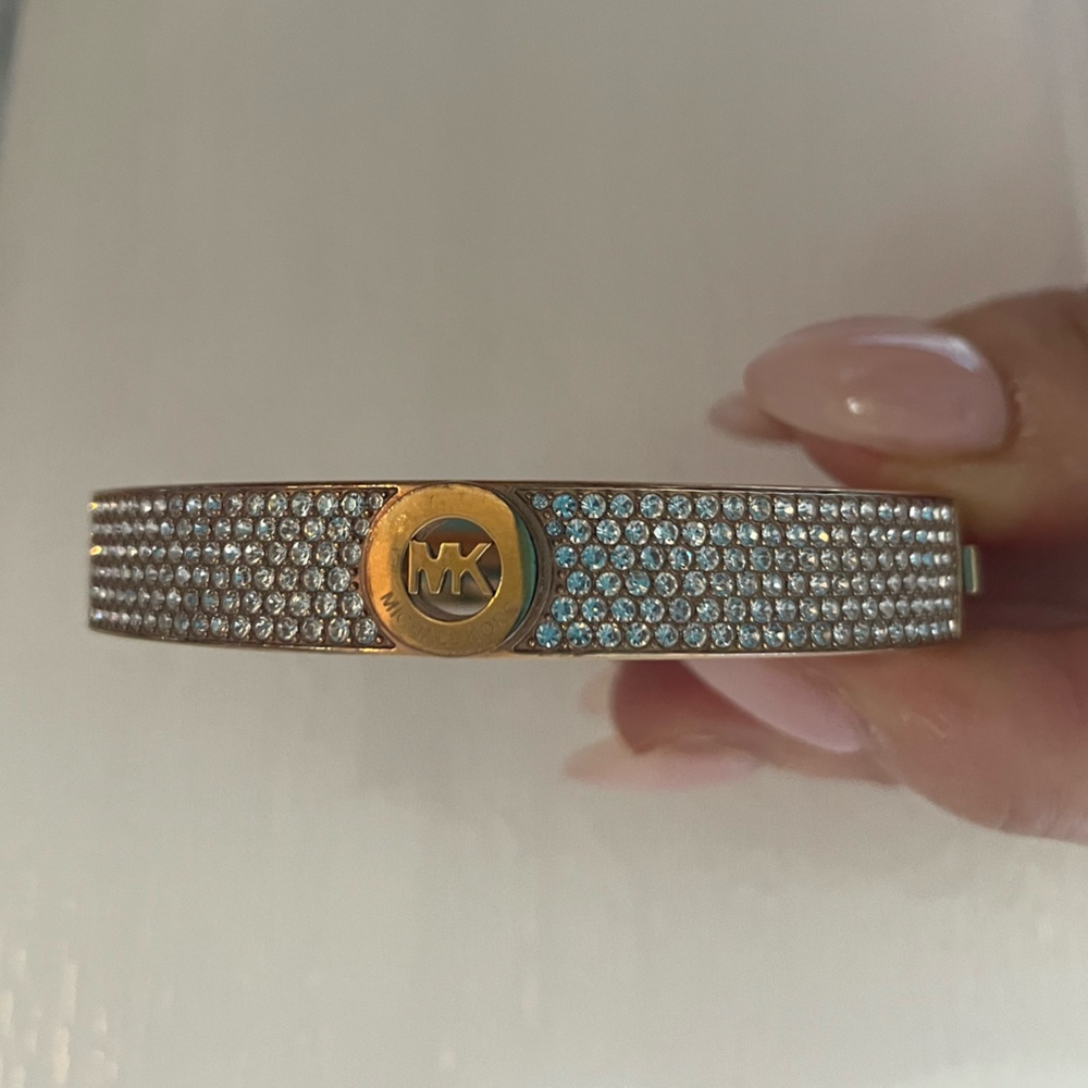 Women’s Michael Kors Pave Crystal & Rose Gold Cuff Bangle Bracelet - Picture 10 of 16